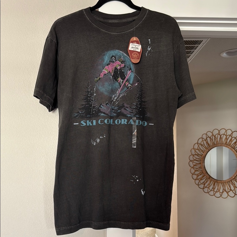 NWT American Highway Ski Colorado Graphic T-Shirt, women’s medium